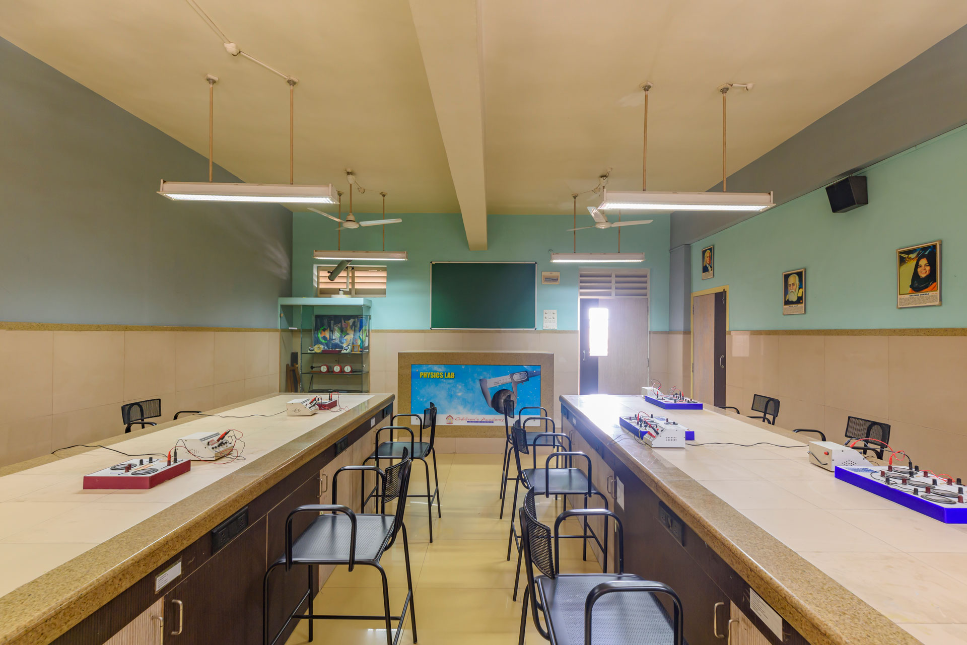 Physics Lab - Children's Academy Thakur Complex